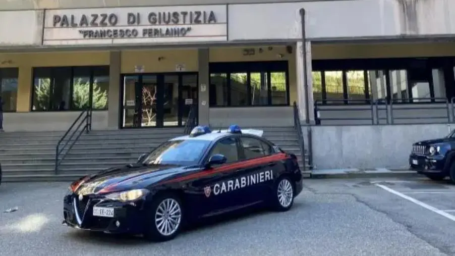 Nascondeva droga in casa e tra i rovi: arrestato e scarcerato sessantenne di Palermiti images Nascondeva droga in casa e tra i rovi: arrestato e scarcerato sessantenne di Palermiti