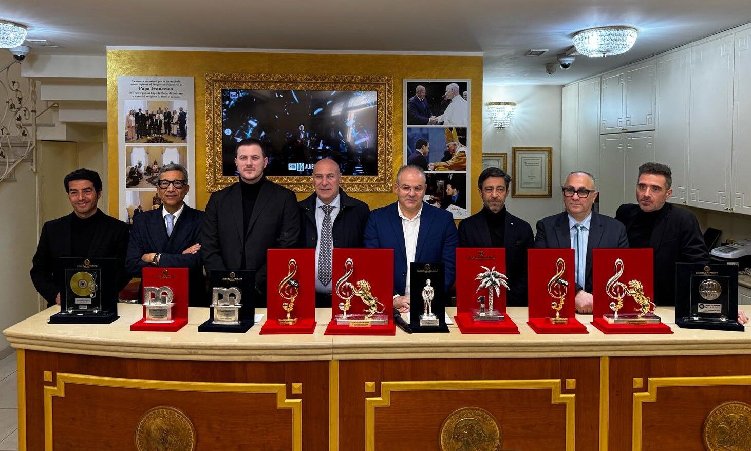 Sanremo 2026: Michele e Antonio Affidato presentano i Premi realizzati per il Festival images Sanremo 2026: Michele e Antonio Affidato presentano i Premi realizzati per il Festival