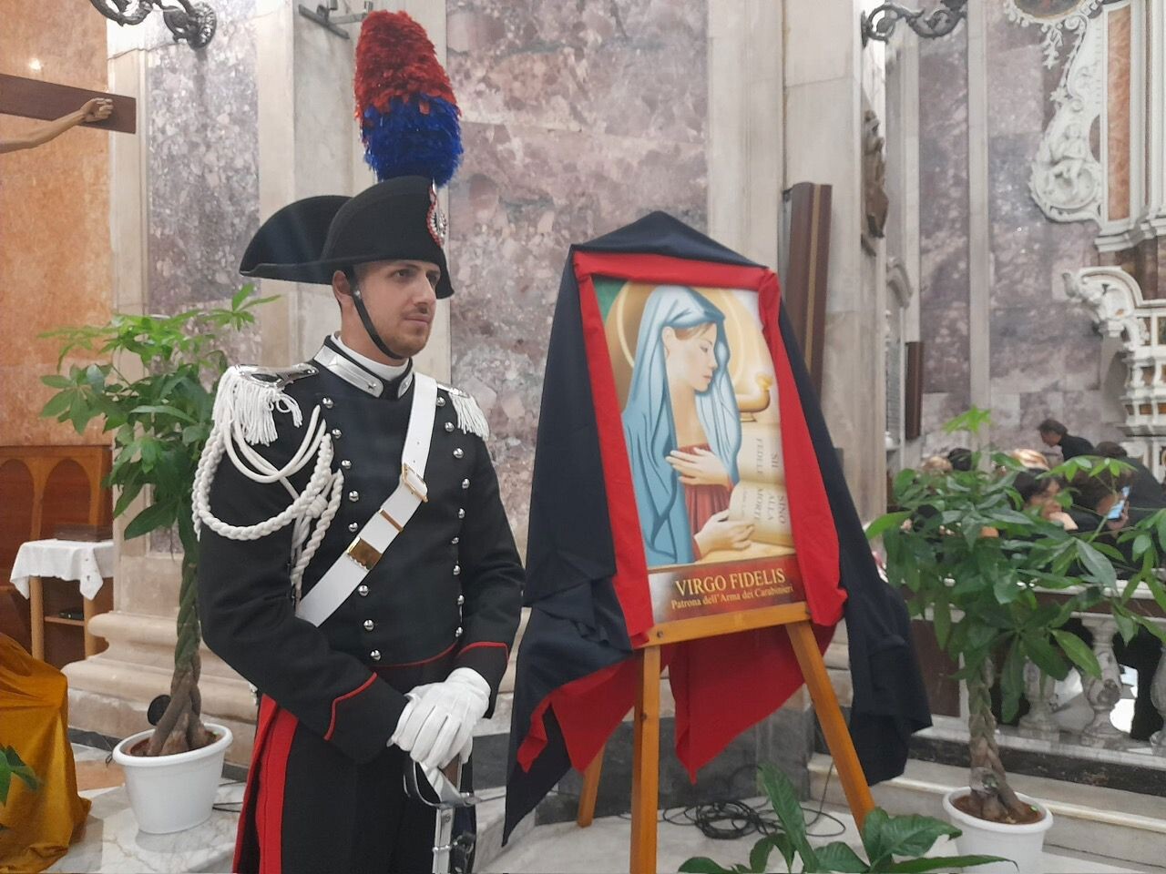 images Catanzaro, all'Immacolata celebrata la 'Virgo Fidelis', patrona dei carabinieri 