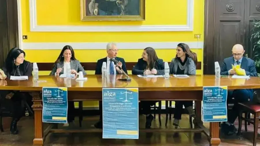 Catanzaro, i Giovani avvocati discutono di “Codice rosso rafforzato” images Catanzaro, i Giovani avvocati discutono di “Codice rosso rafforzato”