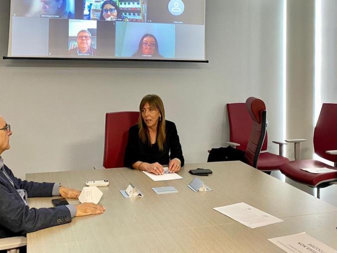 images Minori, Minasi incontra i rappresentanti della rete regionale: "Bisogna programmare in modo adeguato i servizi per le famiglie"