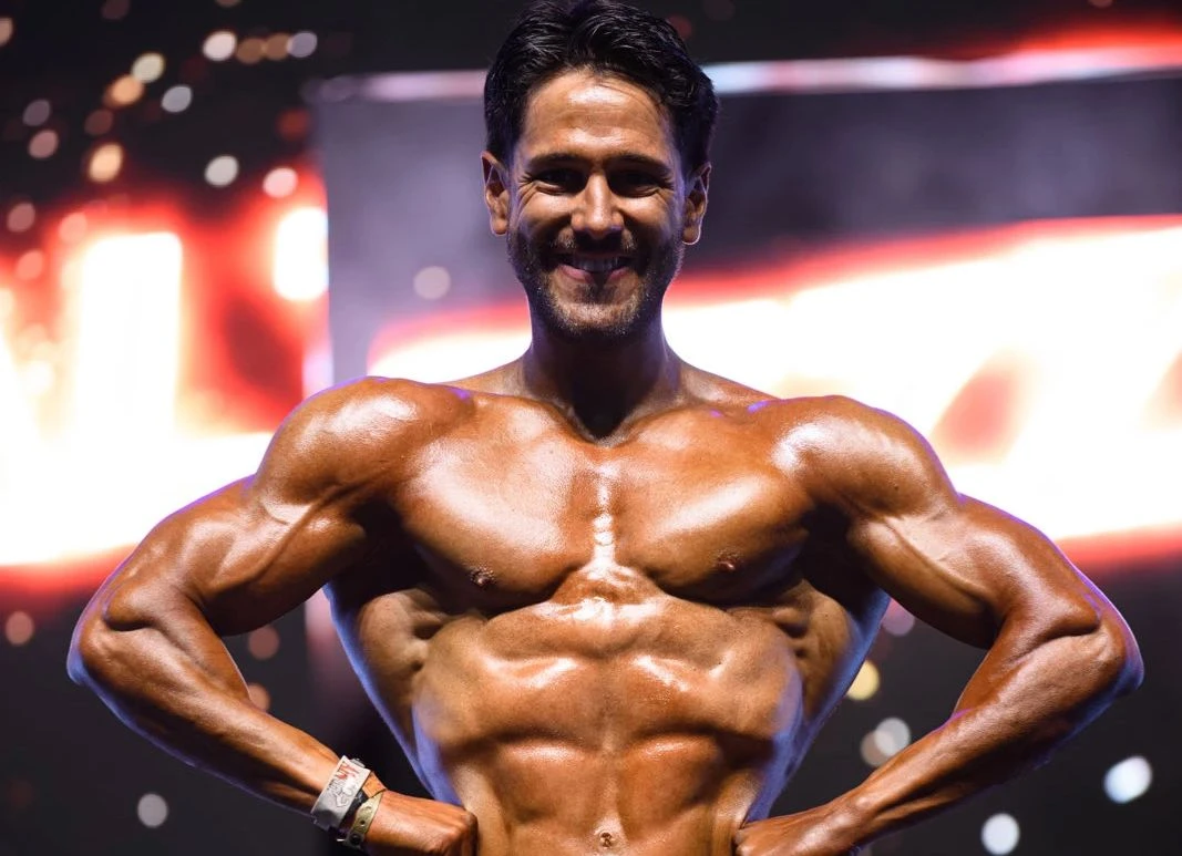 Il bodybuilder catanzarese Daniele Calabria è campione italiano AINBB: trionfo al Rimini Wellness 