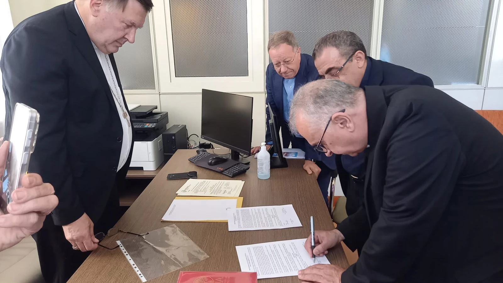 Nuove nomine al Tribunale Ecclesiastico Interdiocesano Calabro di Appello: Don Marcello Froiio vicario giudiziale e don Giuseppe Angotti l'aggiunto