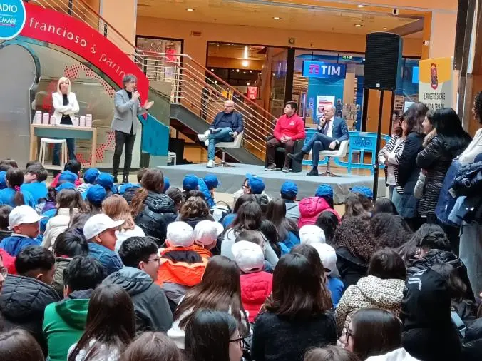 Lamezia, procede il percorso di educazione alla legalità al Comprensivo Gatti-Manzoni-Augruso images Lamezia, procede il percorso di educazione alla legalità al Comprensivo Gatti-Manzoni-Augruso