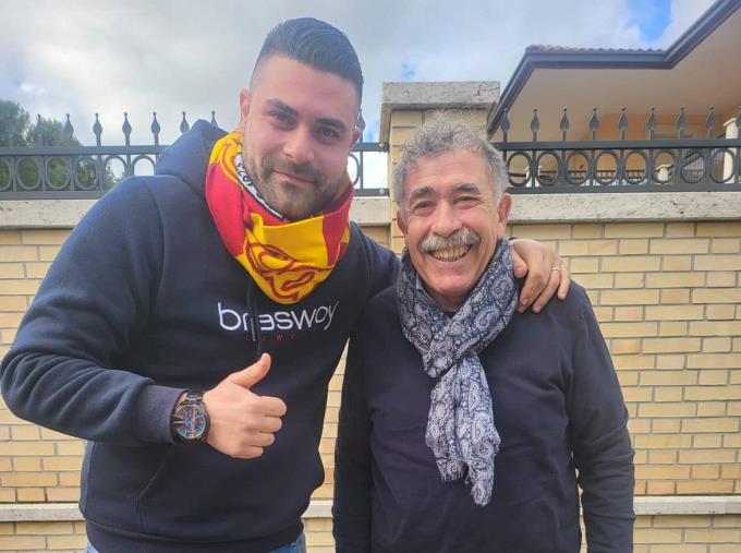 Pescara-Catanzaro, tifosi giallorossi in arrivo da ogni dove: tra loro c'è anche O’Rey images Pescara-Catanzaro, tifosi giallorossi in arrivo da ogni dove: tra loro c'è anche O’Rey