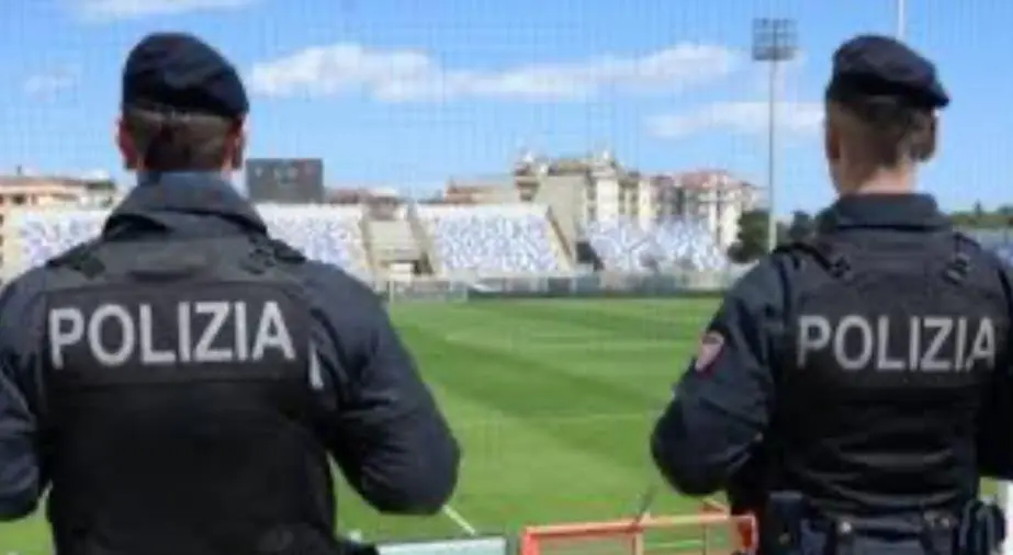 Crotone, due Daspo a tifosi “fuori contesto” images Crotone, due Daspo a tifosi “fuori contesto”