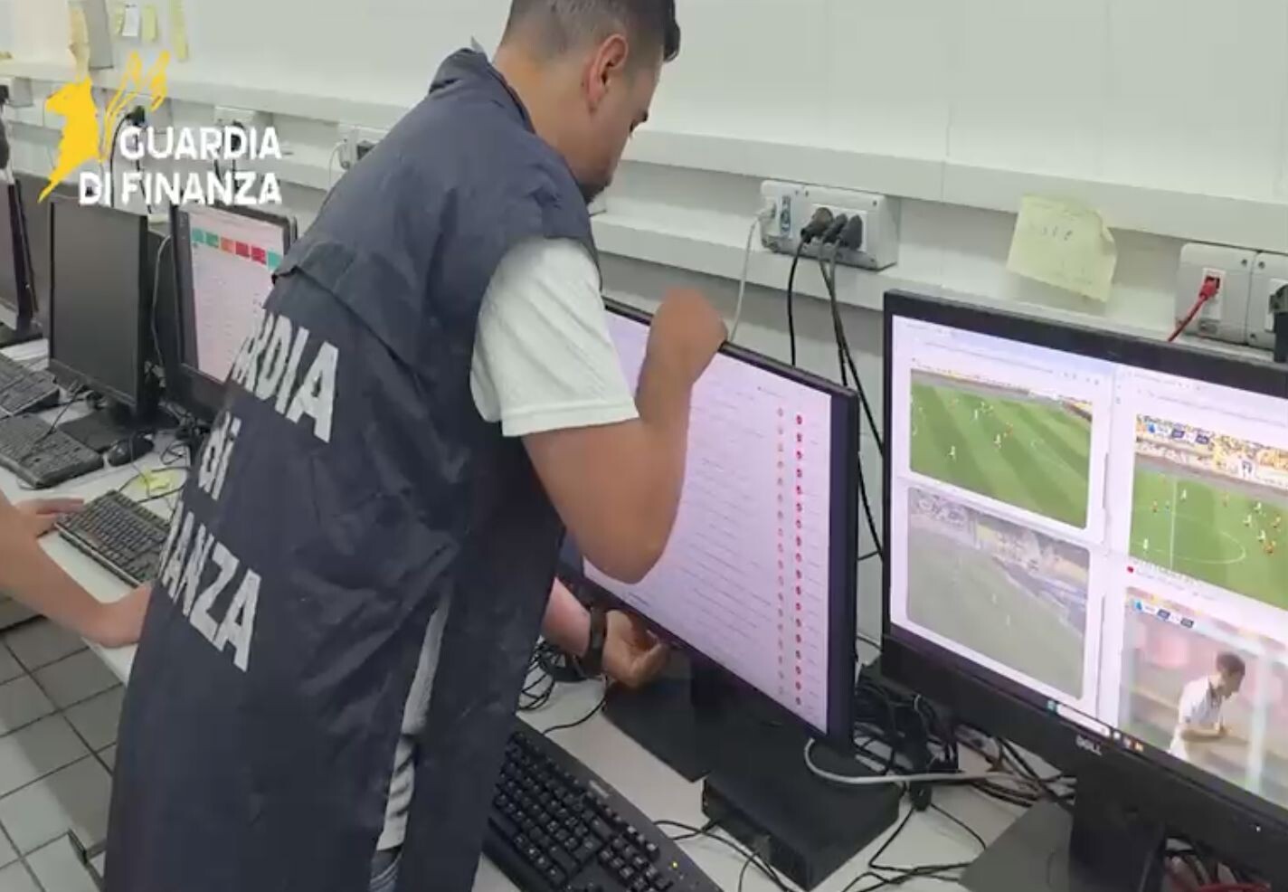 images Il business del "pezzotto" in Calabria: sequestri per 650mila euro e 2.769 utenti identificati