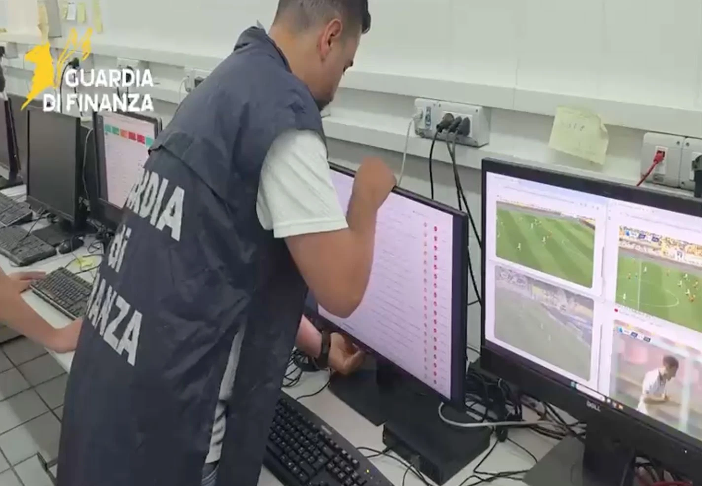 Il business del "pezzotto" in Calabria: sequestri per 650mila euro e 2.769 utenti identificati
