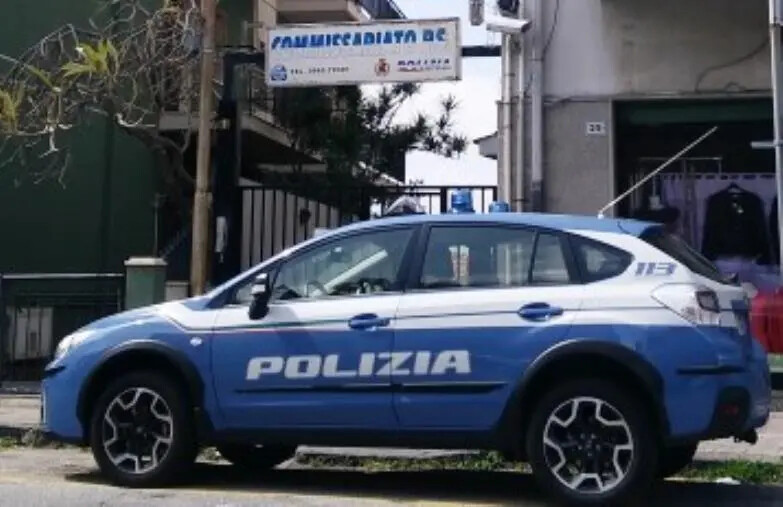 images Prova a saccheggiare un supermercato: arrestato un uomo a Villa San Giovanni 