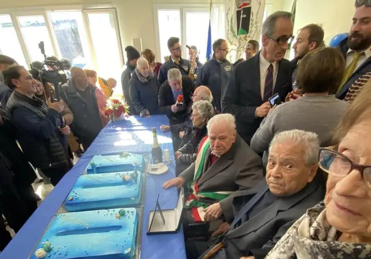 Montauro in festa per i 100 anni di Zio Pantuzzo images Montauro in festa per i 100 anni di Zio Pantuzzo