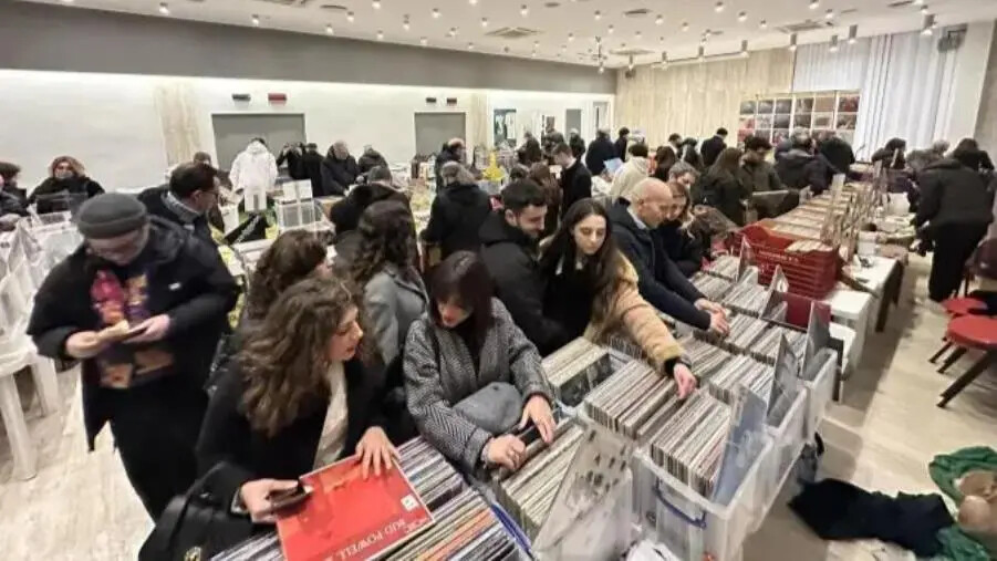 Nasce il "Calabria Vinyl Market": primo appuntamento a Catanzaro il 6 e 7 aprile images Nasce il "Calabria Vinyl Market": primo appuntamento a Catanzaro il 6 e 7 aprile