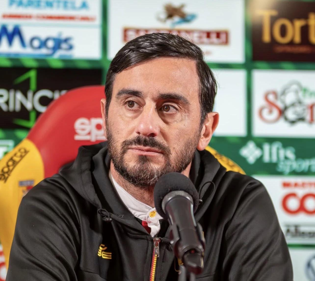 Aquilani alla vigilia di Catanzaro-Frosinone: “Non possiamo accontentarci, servirà una partita incredibile”