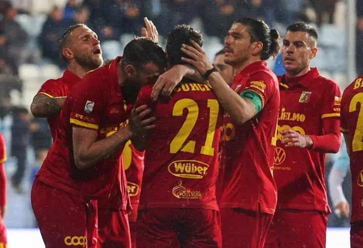 images Catanzaro nella storia, sfondato il record assoluto di punti in Serie C