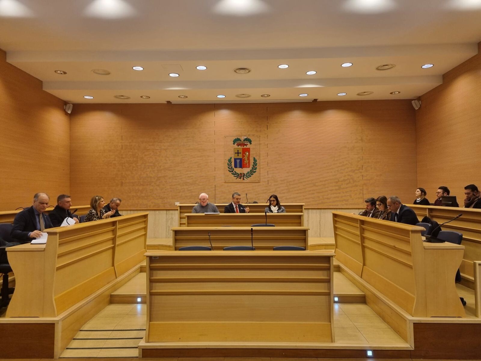 images Maltempo, il Consiglio provinciale Vibo: "Ok alla delocalizzazione dei depositi costieri"