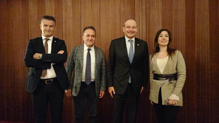 Tiriolo, l'oleificio Torchia incanta Copenaghen images Tiriolo, l'oleificio Torchia incanta Copenaghen