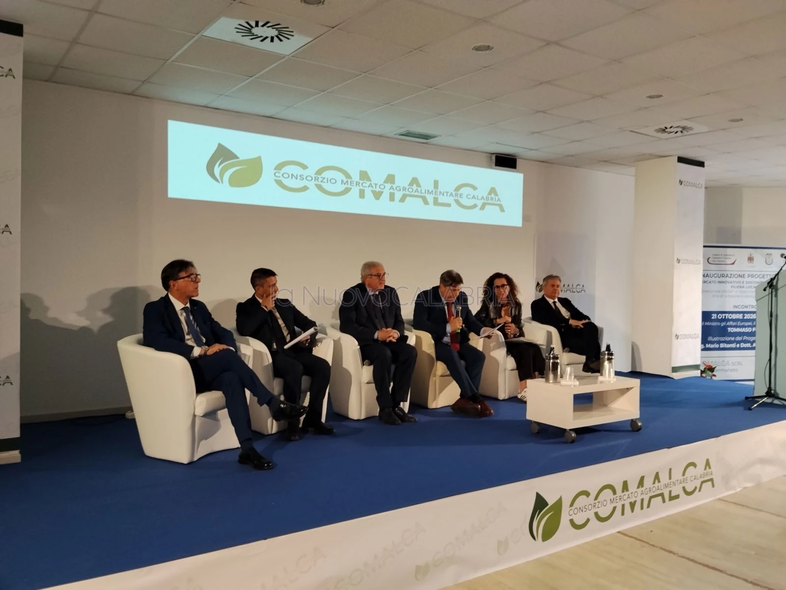 Catanzaro, il Comalca inaugura il "Mercato Innovativo e Sostenibile" alla presenza del ministro Foti