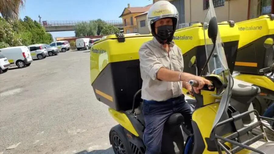 A Catanzaro e a Vibo Valentia il portalettere è sempre più digitale images A Catanzaro e a Vibo Valentia il portalettere è sempre più digitale