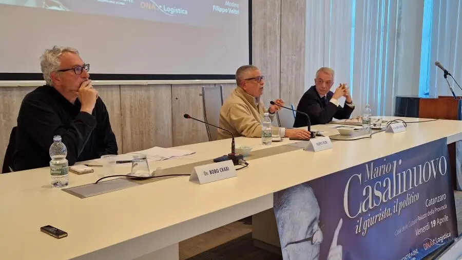 Il tributo commosso di Catanzaro a Mario Casalinuovo, giurista, politico e uomo di valore images Il tributo commosso di Catanzaro a Mario Casalinuovo, giurista, politico e uomo di valore