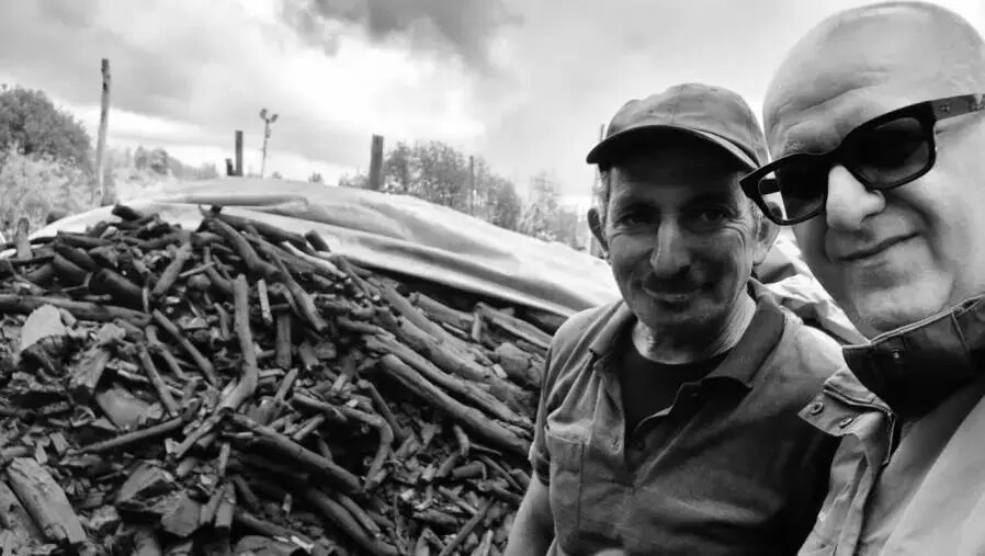 images Serra San Bruno: un viaggio nel cuore dei carbonai, custodi di un’eredità calabrese