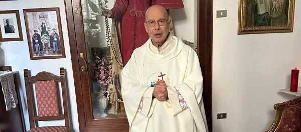 images Catanzaro, don Andrea Perrelli: "I morti ci appartengono" come dono per la chiesa e la società 