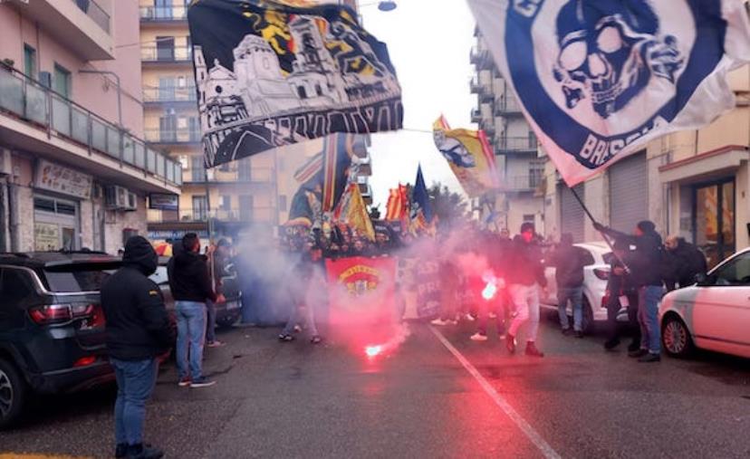 images Serie B, Catanzaro e Brescia in campo alle 15: le formazioni ufficiali