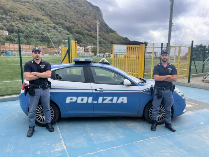 Aveva il Daspo ma viene 'beccato' a guardare una partita: arrestato un 22enne a Gioia Tauro images Aveva il Daspo ma viene 'beccato' a guardare una partita: arrestato un 22enne a Gioia Tauro