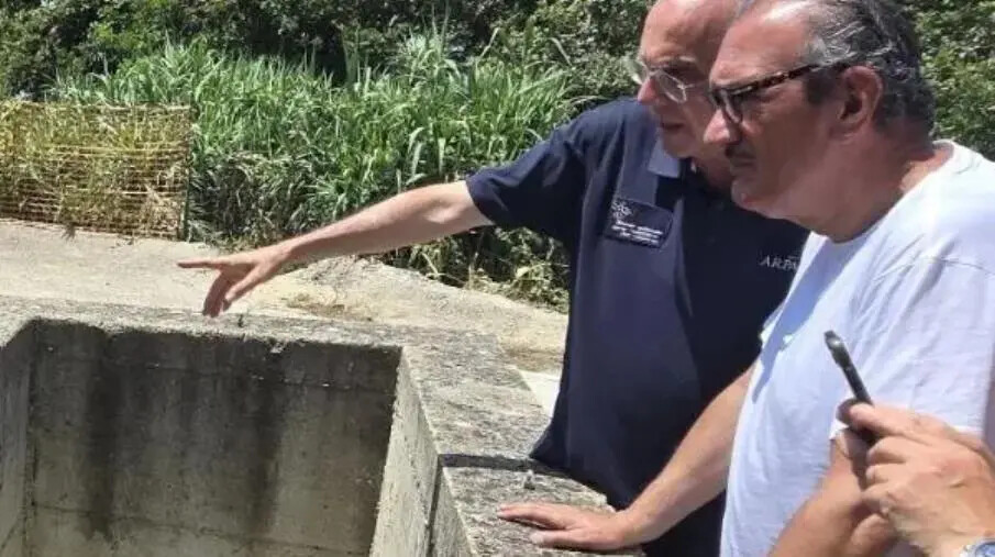 Chiazza in mare a Bivona, sopralluogo di Comune e Arpacal al depuratore Silica: problema individuato e risolto images Chiazza in mare a Bivona, sopralluogo di Comune e Arpacal al depuratore Silica: problema individuato e risolto