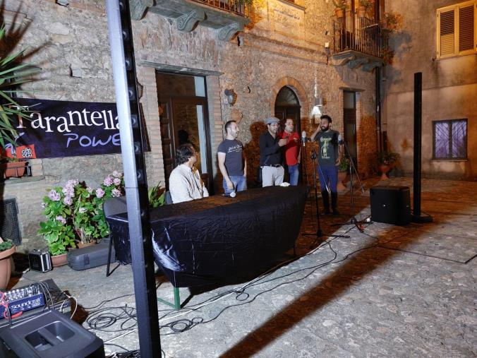 Tarantella Power a Tiriolo: “I Canti della Tonnara” protagonisti della prima giornata images Tarantella Power a Tiriolo: “I Canti della Tonnara” protagonisti della prima giornata