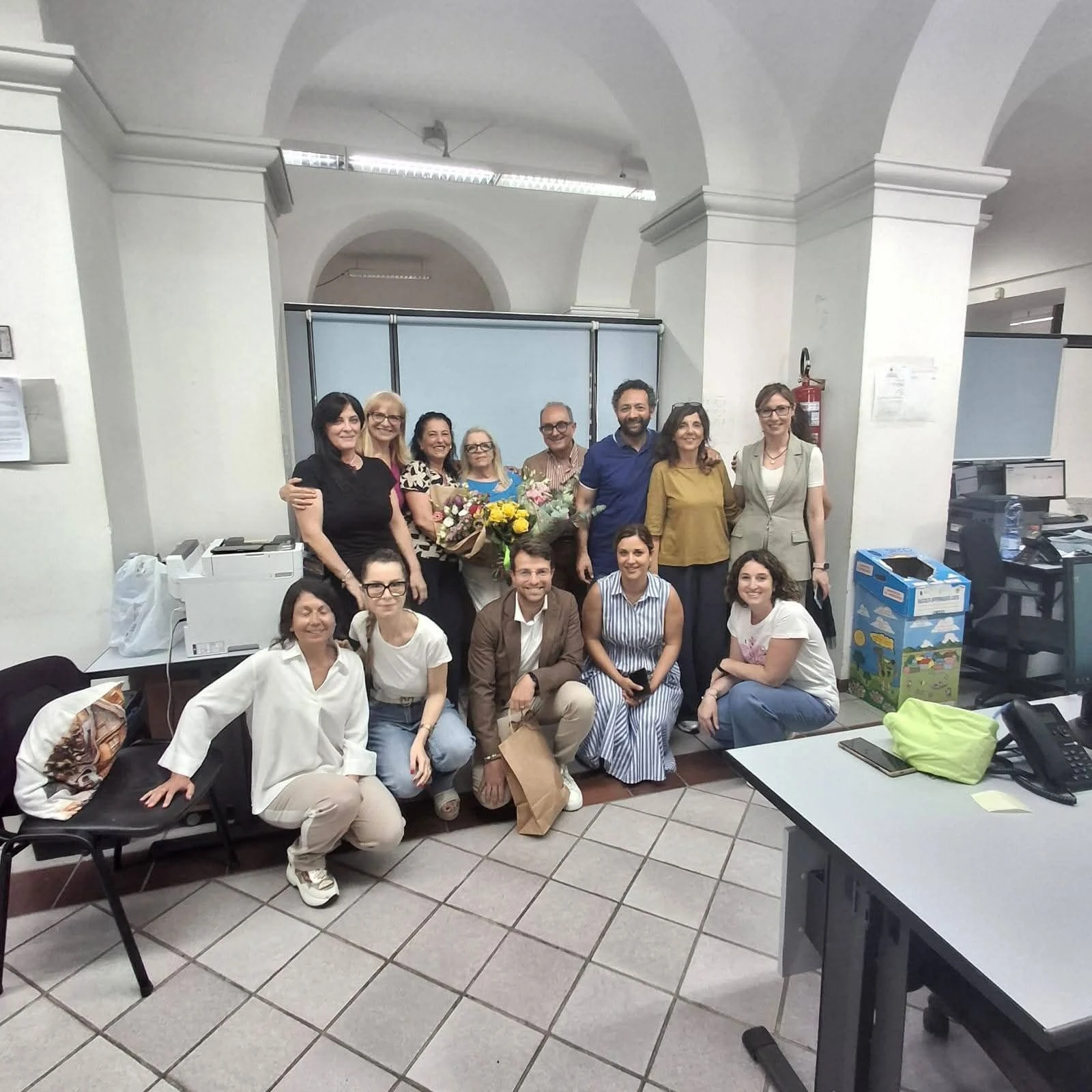 Il Comune di Catanzaro saluta Anna Sabato, va in pensione un pilastro dell'ufficio Anagrafe 