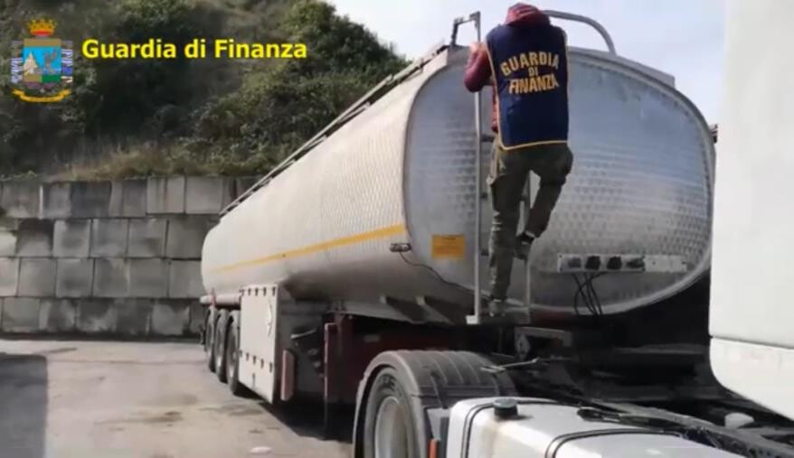 images Petrolmafia, la Procura generale chiede 30 condanne al processo in Corte d'Appello a Catanzaro