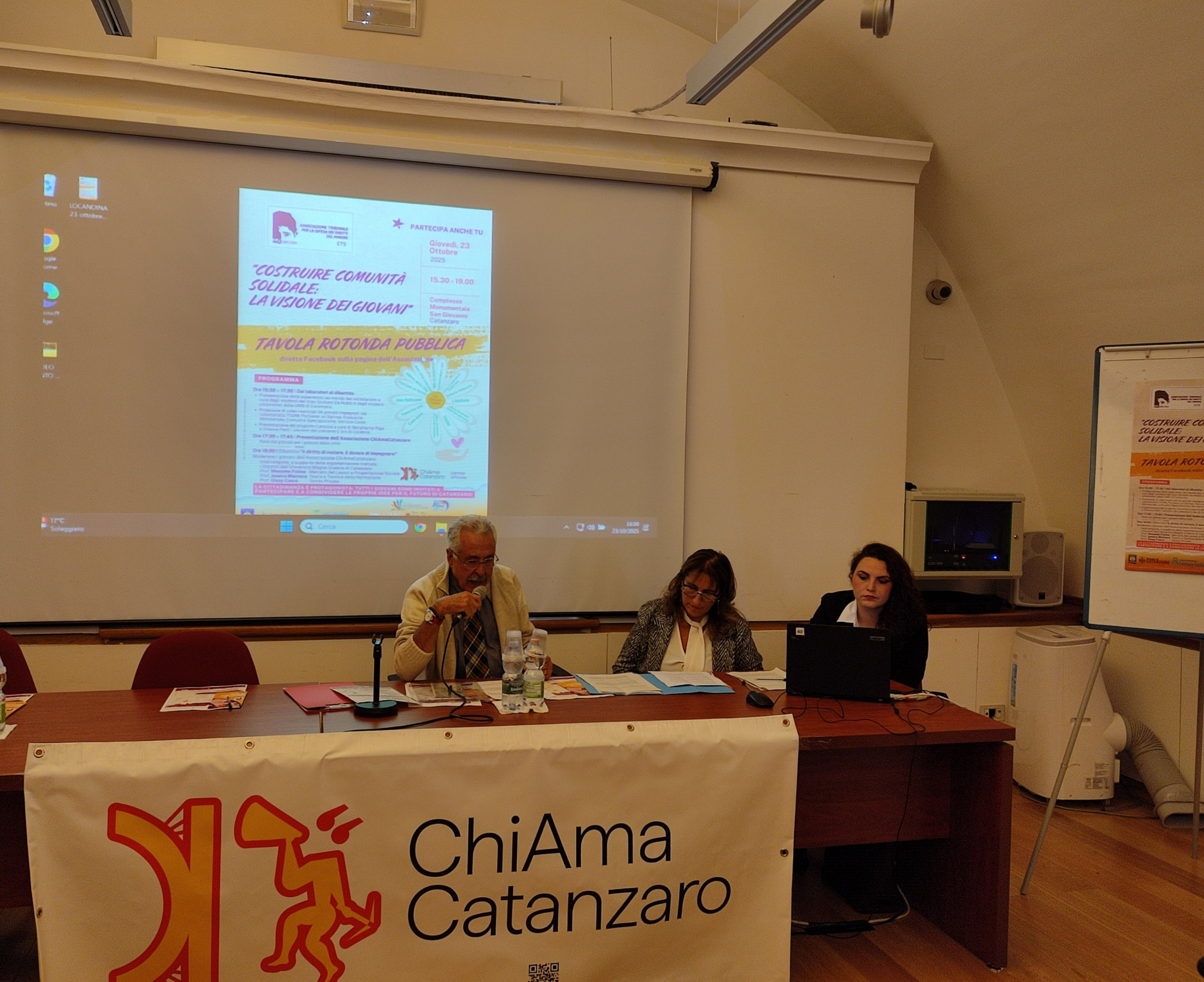 Catanzaro, la tavola rotonda su "Costruire comunità solidale: la visione dei giovani"