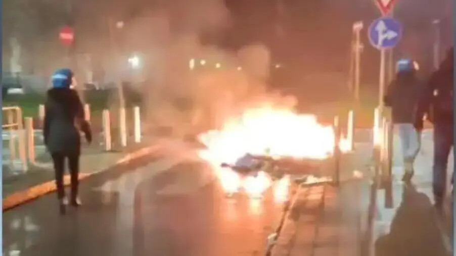 A Milano cresce la guerriglia urbana: la preoccupazione di Mazzetti (Fsp) images A Milano cresce la guerriglia urbana: la preoccupazione di Mazzetti (Fsp)