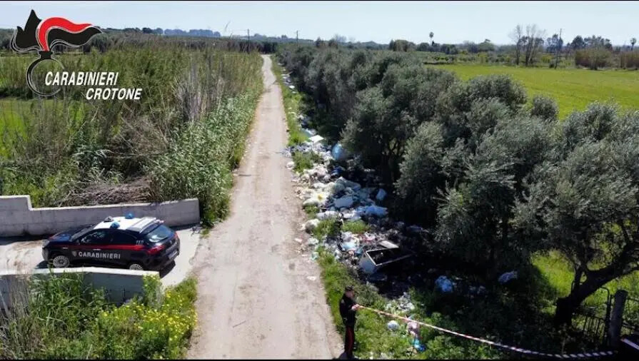 images Maxi operazione ambientale nel Crotonese: sequestrate 6 discariche abusive in area presilana ed isolitana