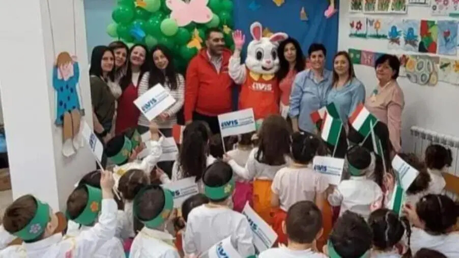 images Dolci sorrisi e solidarietà: l’Avis porta la mascotte nelle scuole dell’infanzia di Gizzeria paese e Mortilla