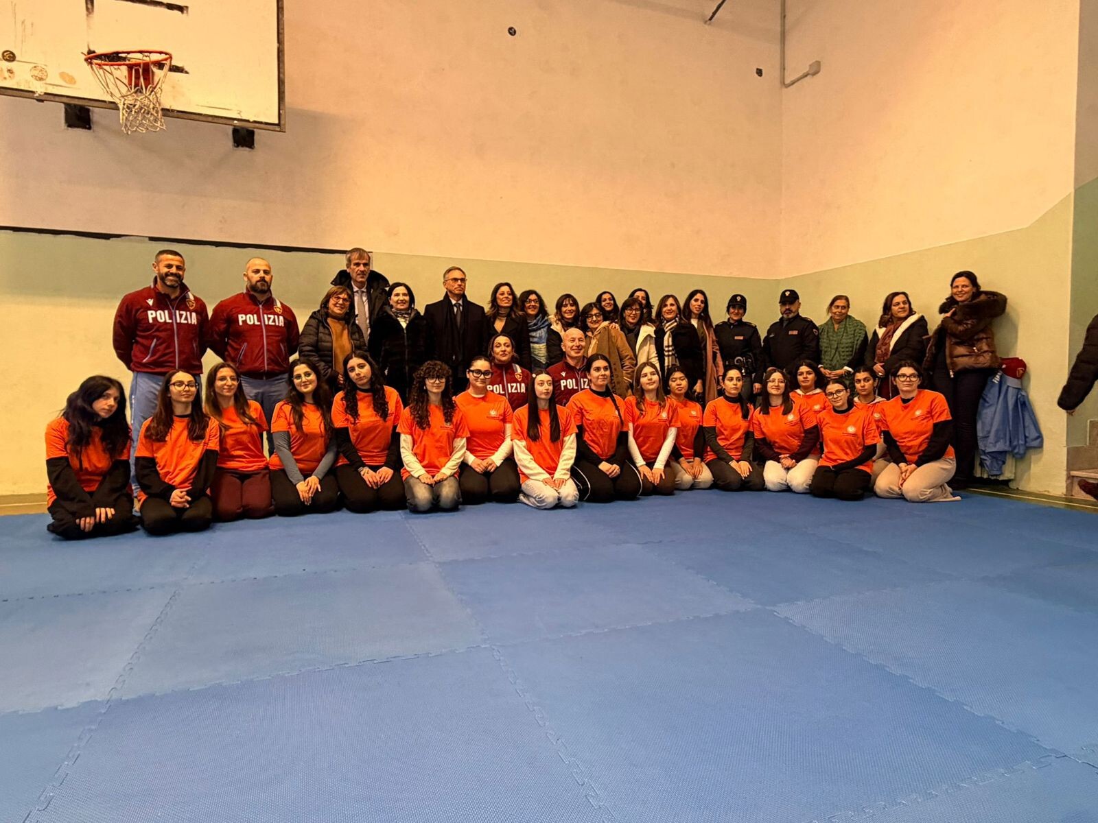 Contro la violenza di genere, a Lamezia Soroptimist e Polizia attivano un corso di autodifesa images Contro la violenza di genere, a Lamezia Soroptimist e Polizia attivano un corso di autodifesa