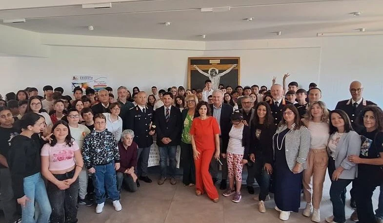 Antonino De Masi all’ Ic 'Erodoto' a Corigliano Rossano: il 'Senza Zaino Day' diventa esperienza di cittadinanza attiva
