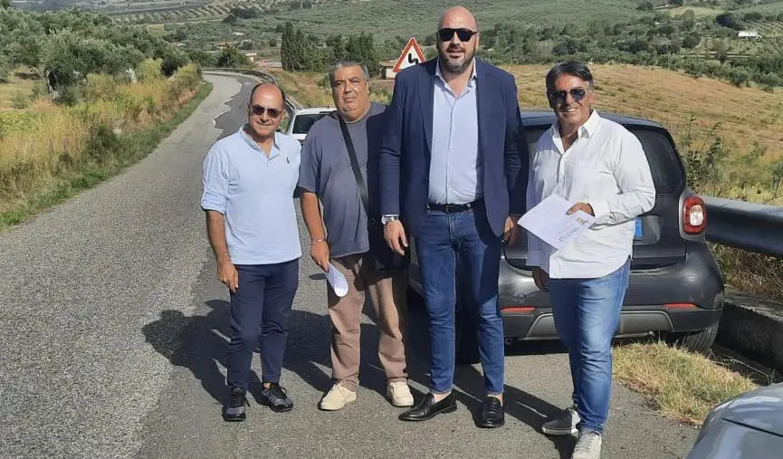 Squillace, al via la messa in sicurezza della provinciale 54: appalto da 143mila euro images Squillace, al via la messa in sicurezza della provinciale 54: appalto da 143mila euro