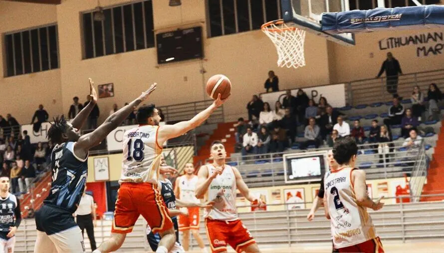 Una Basket Academy solida e reattiva piega la resistenza di un’agguerrita Miwa Benevento 90-82 images Una Basket Academy solida e reattiva piega la resistenza di un’agguerrita Miwa Benevento 90-82