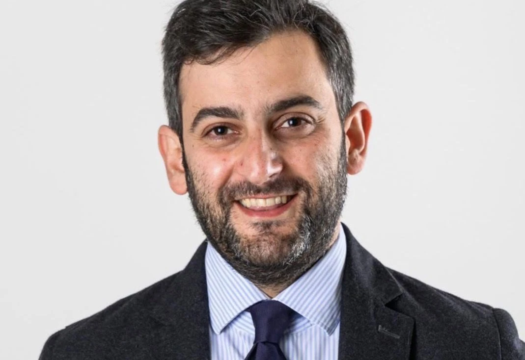 Riforma della giustizia nei testi scolastici, Brutto (FdI): “Così si orientano gli studenti”