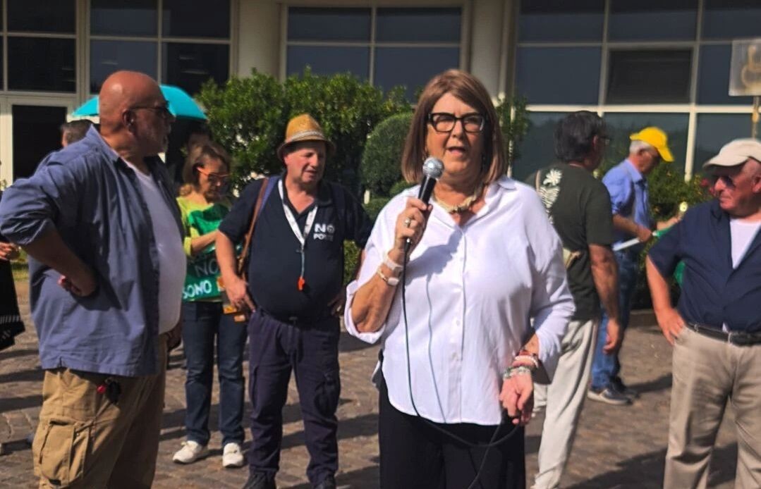Eolico e rinnovabili selvaggio, Barbuto (M5S): "La Regione approvi subito la mia proposta di legge sulle aree non idonee" images Eolico e rinnovabili selvaggio, Barbuto (M5S): "La Regione approvi subito la mia proposta di legge sulle aree non idonee"