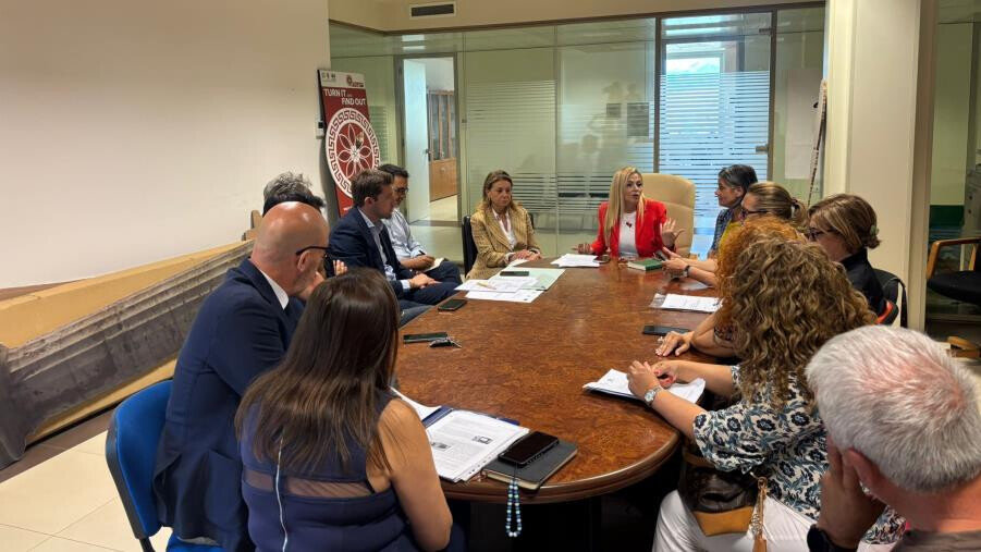 “Teatro nei Capoluoghi”, Capponi incontra delegazioni Comuni
images “Teatro nei Capoluoghi”, Capponi incontra delegazioni Comuni