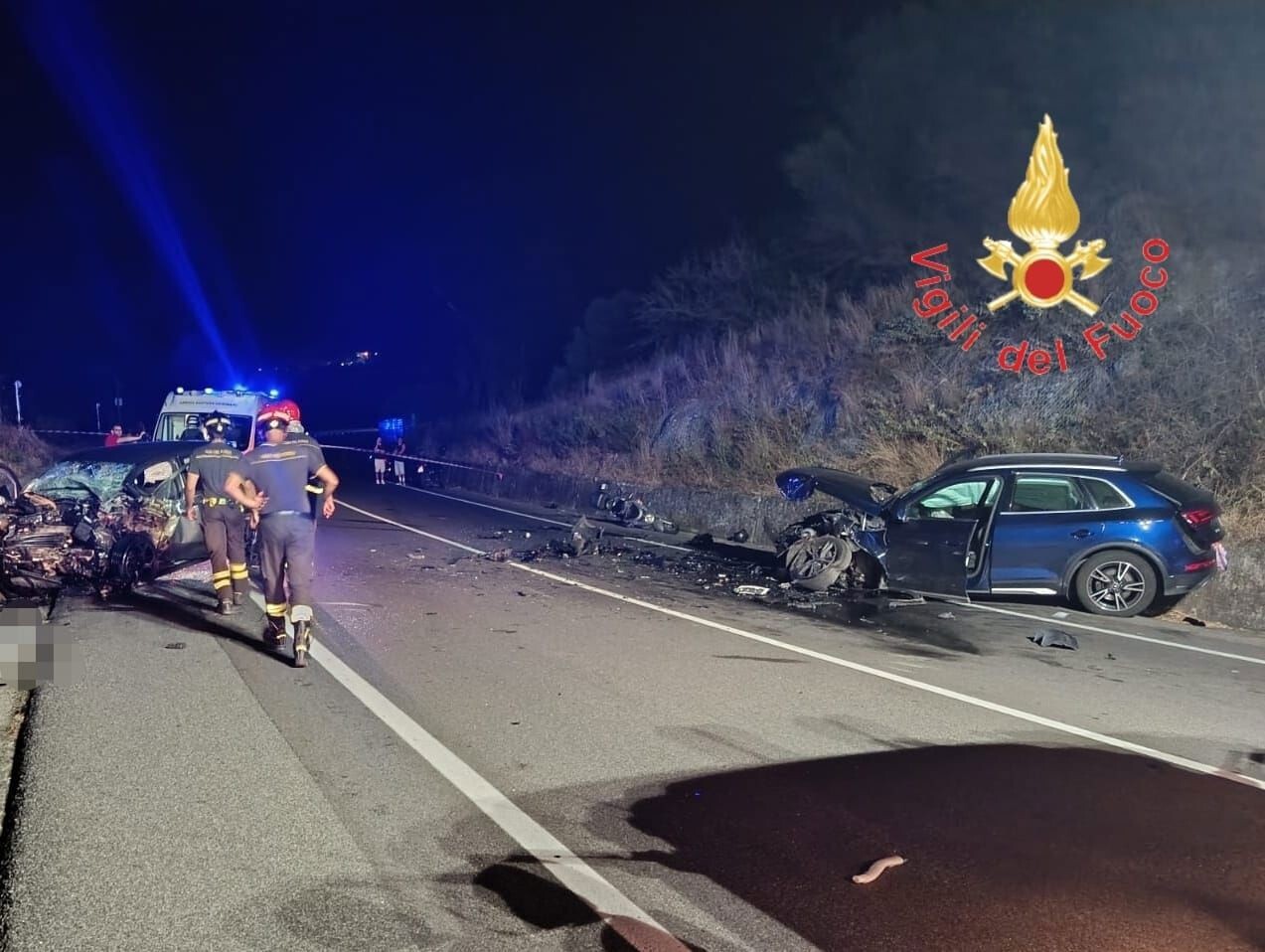 images Scontro tra 2 auto e una moto a Pietragrande: morto un automobilista, 3 feriti