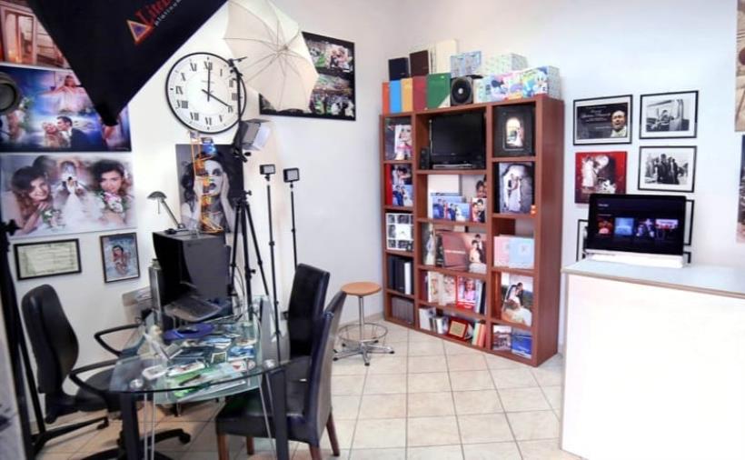 images Catanzaro, furto in pieno giorno allo studio fotografico Carlostella: danni per 10 mila euro