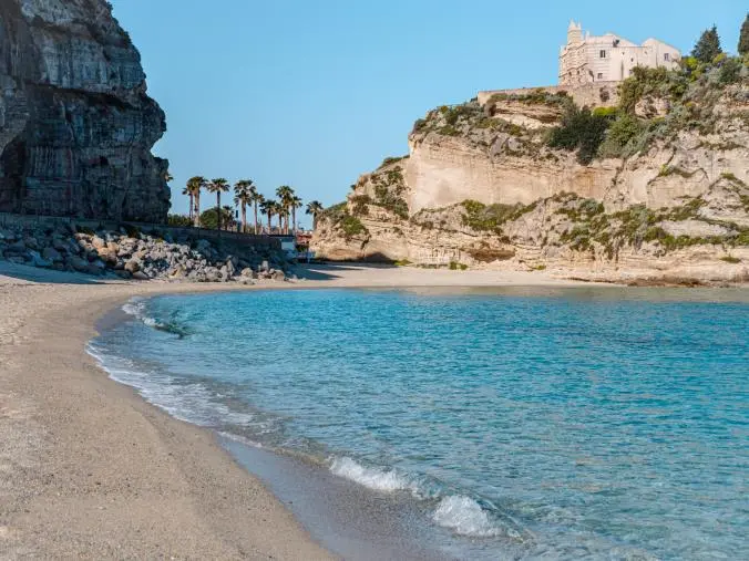 Tropea, che incanto: ottenuto il “Cinque Vele” di Legambiente  images Tropea, che incanto: ottenuto il “Cinque Vele” di Legambiente