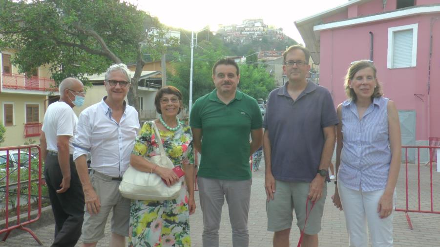 images La storia di James e Leyla Smith raccontata in un convegno:  Sellia  diventa il centro di attenzione di ricerca e collaborazioni scientifiche