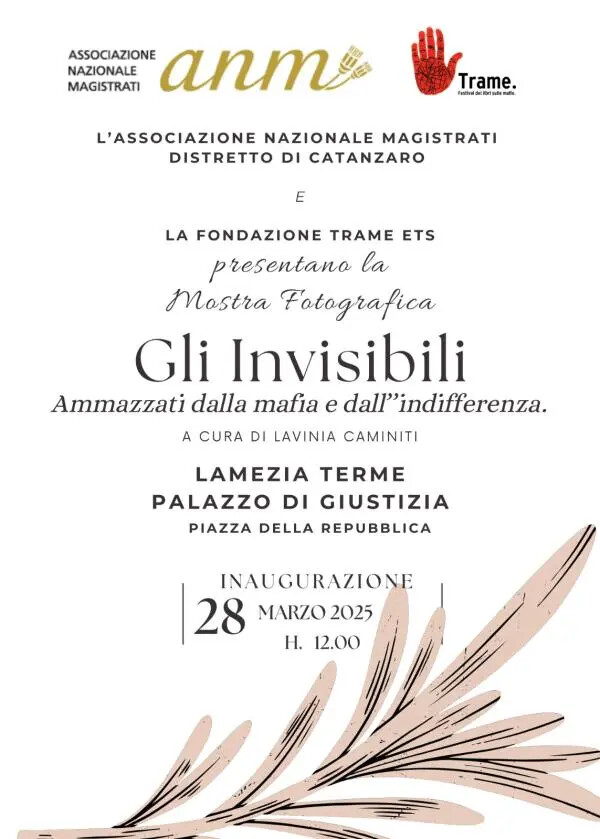 images La mostra fotografica "Gli Invisibili" arriva al tribunale di Lamezia: l’inaugurazione venerdì 28 marzo 
