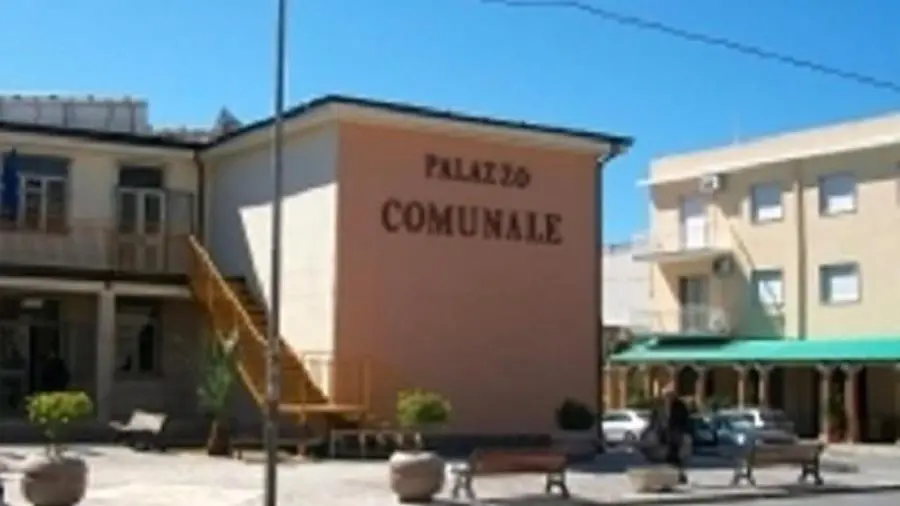 Botricello, i gruppi di opposizione: "Solita reazione rabbiosa del sindaco"   images Botricello, i gruppi di opposizione: "Solita reazione rabbiosa del sindaco"