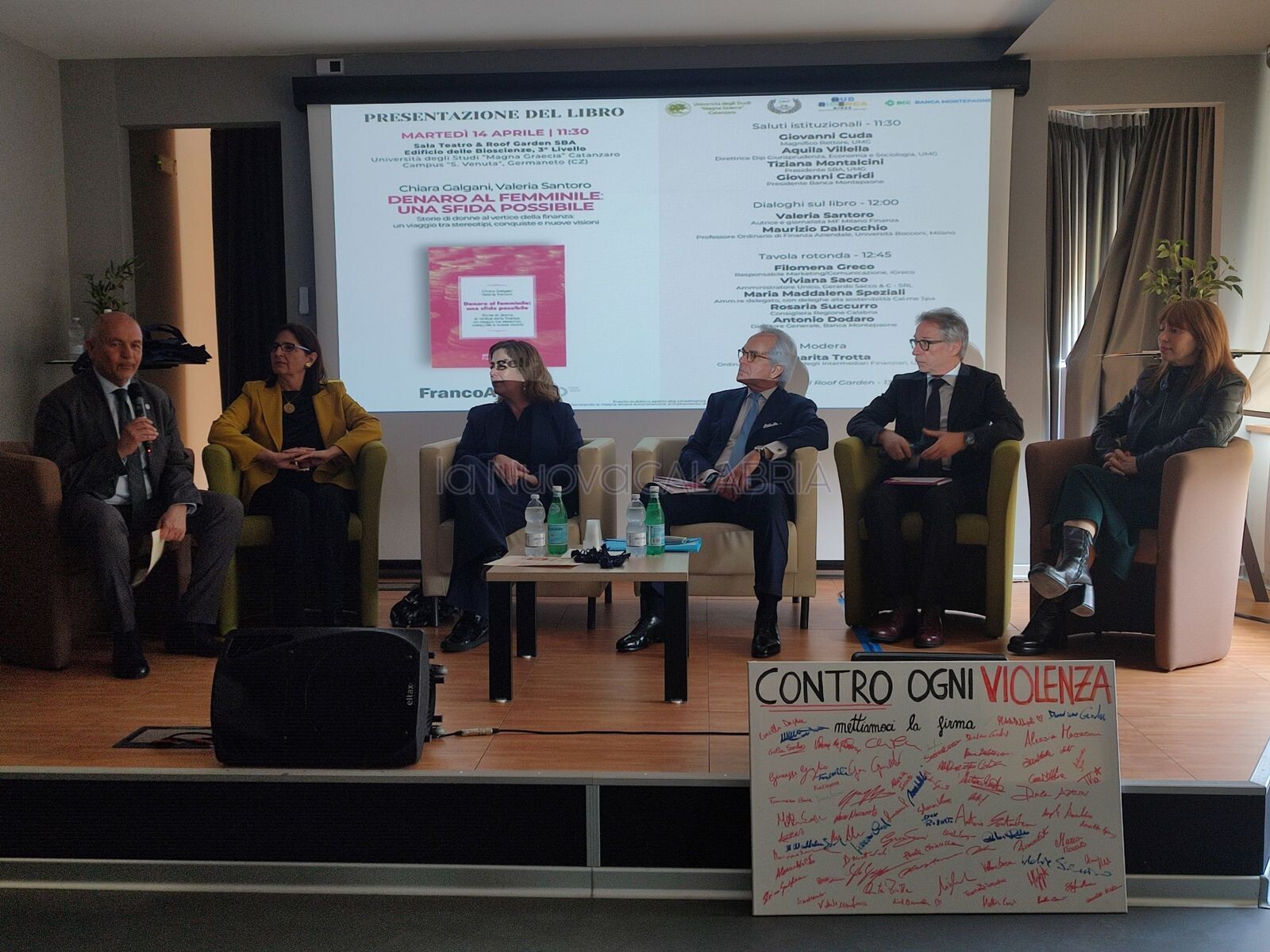 Catanzaro, all'Umg "Denaro al femminile": al centro del dibattito finanza e parità di genere images Catanzaro, all'Umg "Denaro al femminile": al centro del dibattito finanza e parità di genere