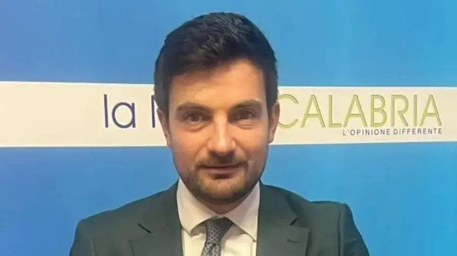 Catanzaro Capitale, caos pontili in città e lidi a Soverato: parlano Riccio e Russo (LA DIRETTA) images Catanzaro Capitale, caos pontili in città e lidi a Soverato: parlano Riccio e Russo (LA DIRETTA)