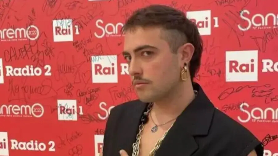 images Filippo Bosnia, la voce calabrese che approda a Sanremo Giovani
